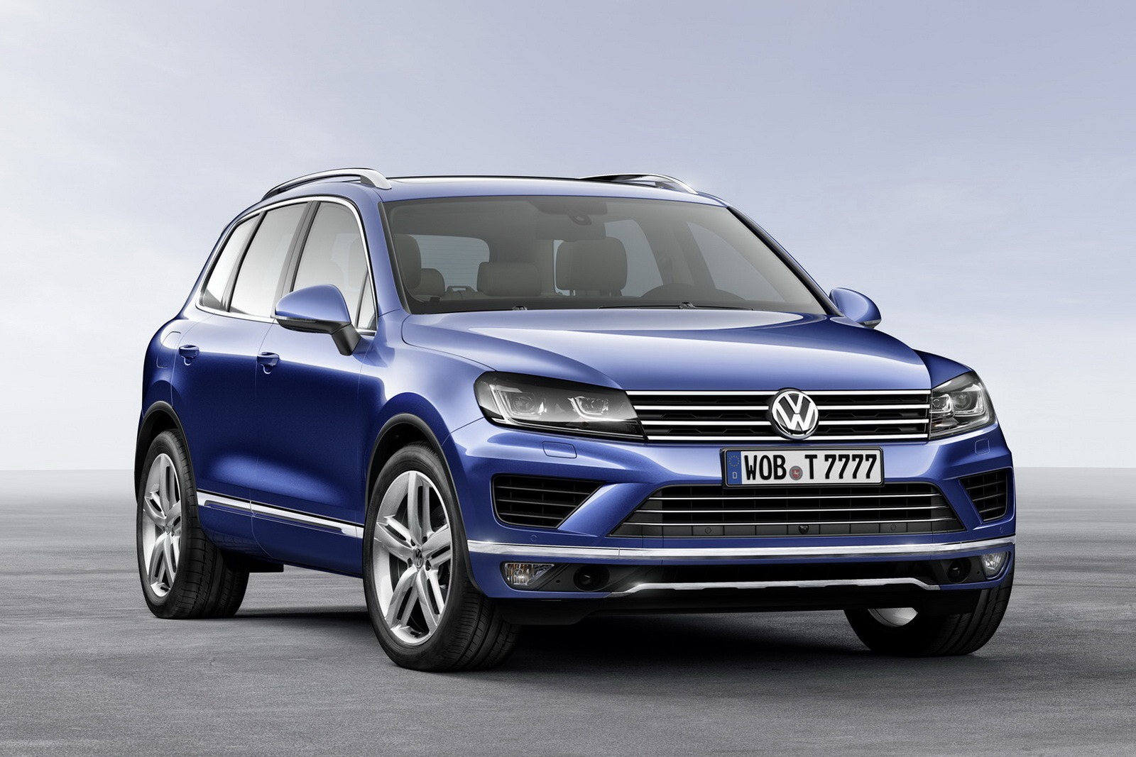 Volkswagen touareg 2015 года