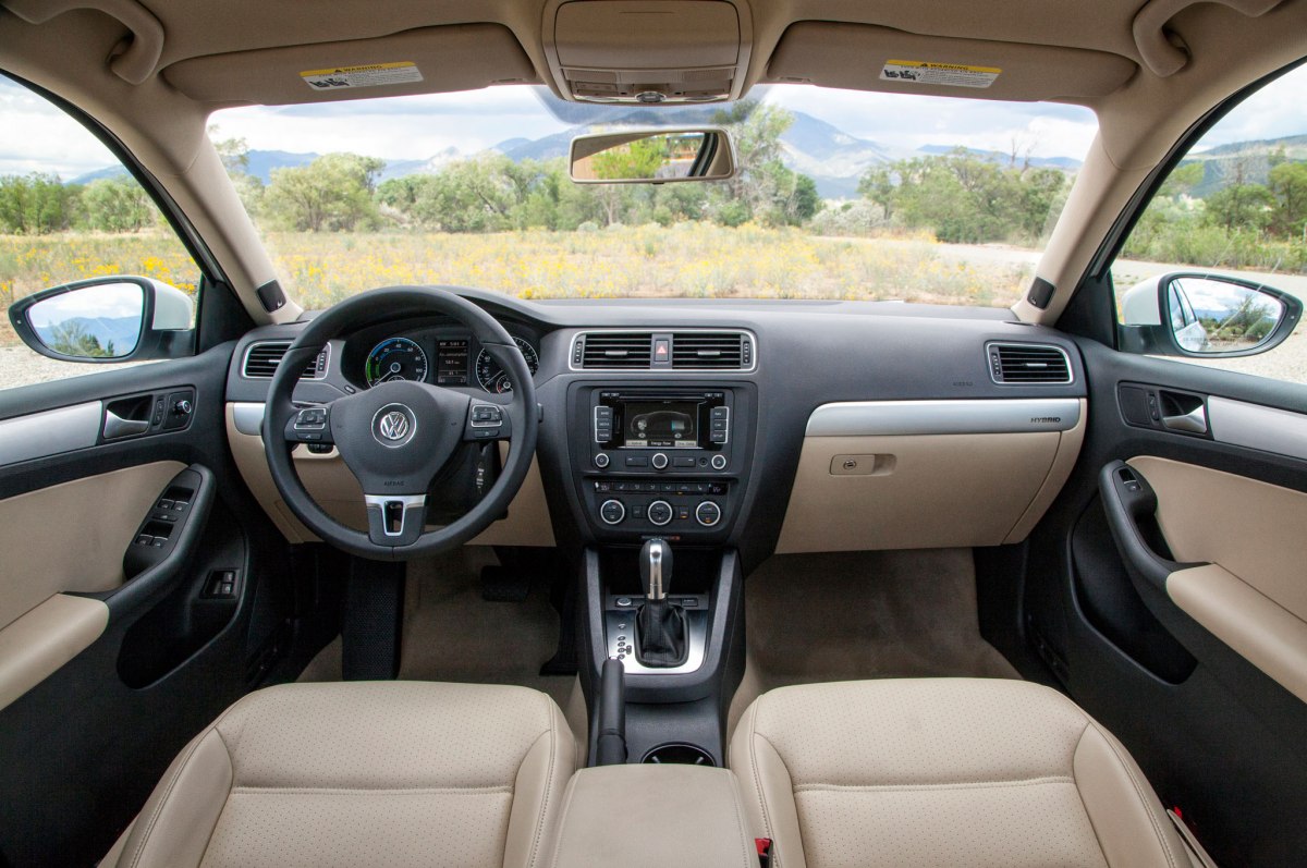 Volkswagen Jetta 2015 салон