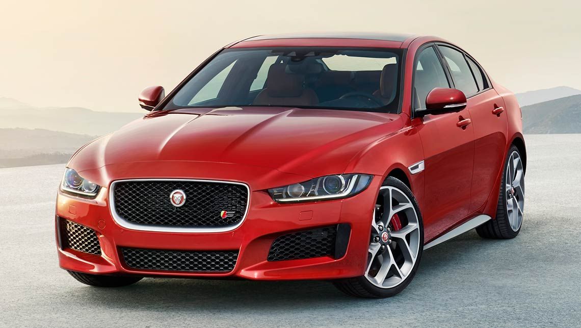 Jaguar xe i 2015