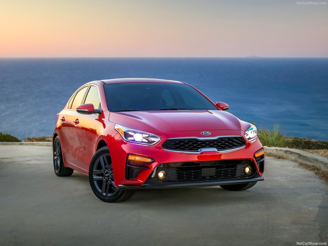 Kia Forte 2019 в новом кузове, цены, комплектации, фото, видео тест-драйв