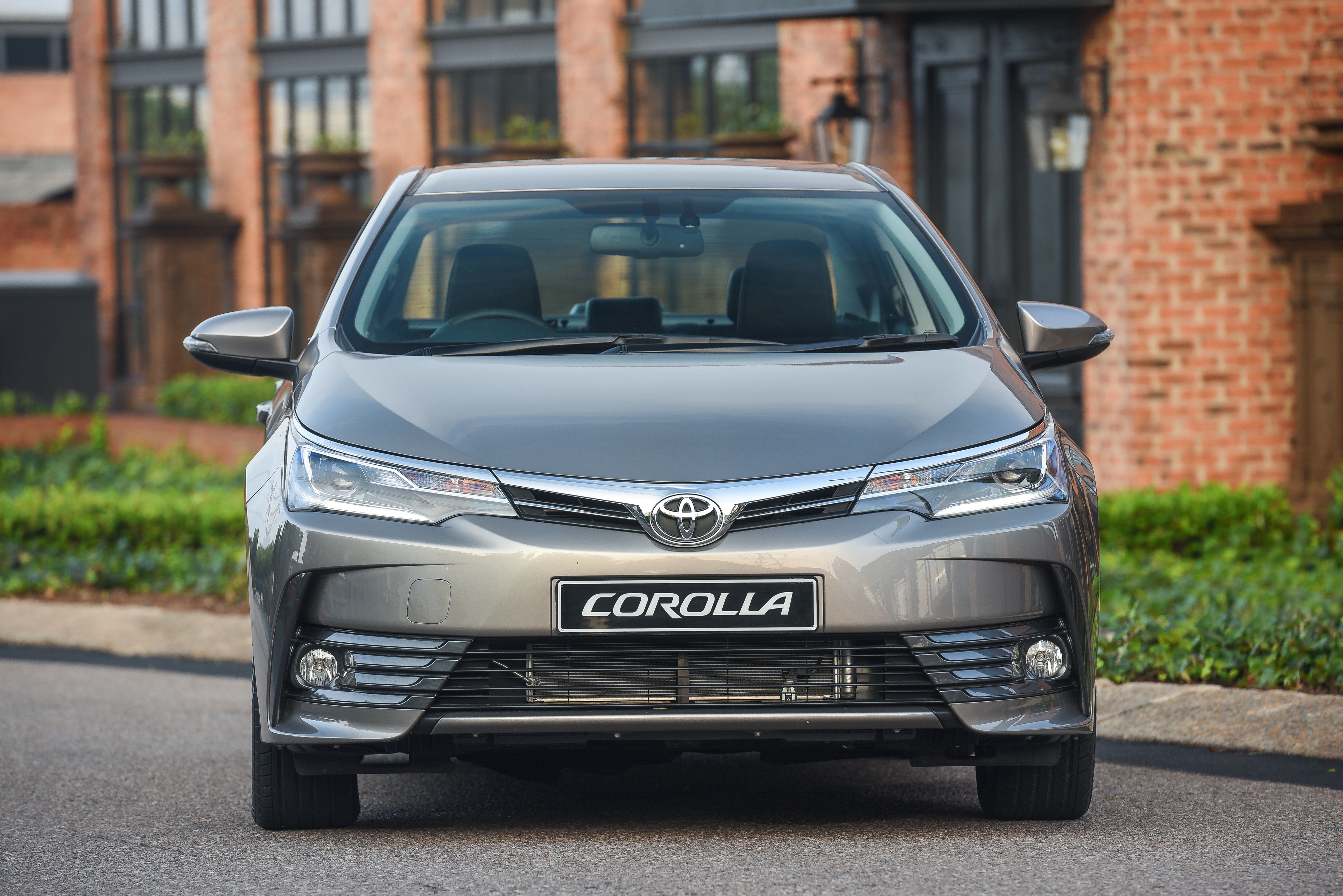 Королла 2018. Toyota Corolla 2017. Toyota Королла 2017. Toyota Corolla спереди. Toyota Corolla 2017-2018.