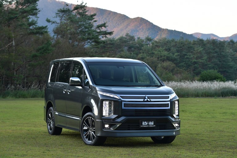 Mitsubishi delica 2020 год