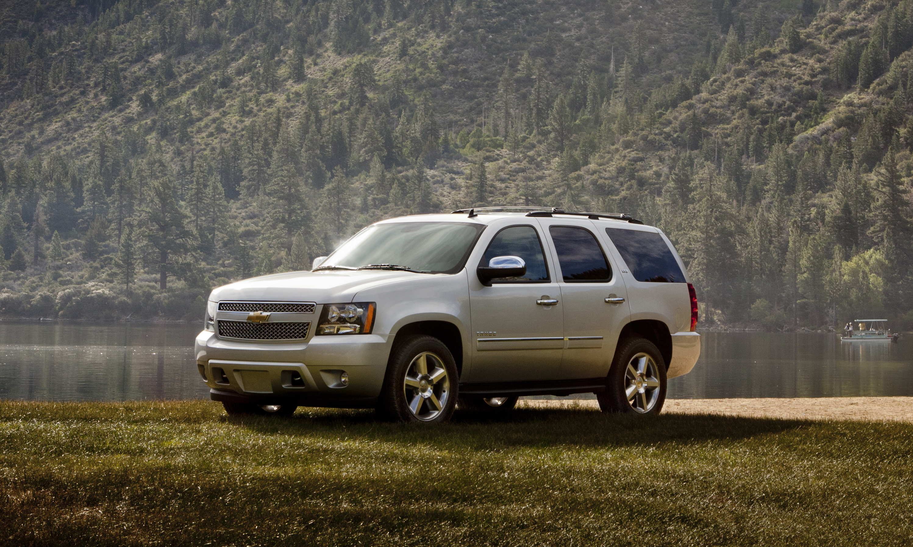 Таное. Chevrolet Tahoe III 2006-2014. Chevrolet Tahoe 2013. Шевроле Тахо gmt900. Chevrolet Tahoe 2014.