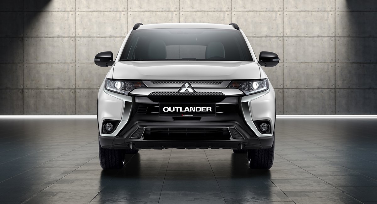 Mitsubishi outlander черный