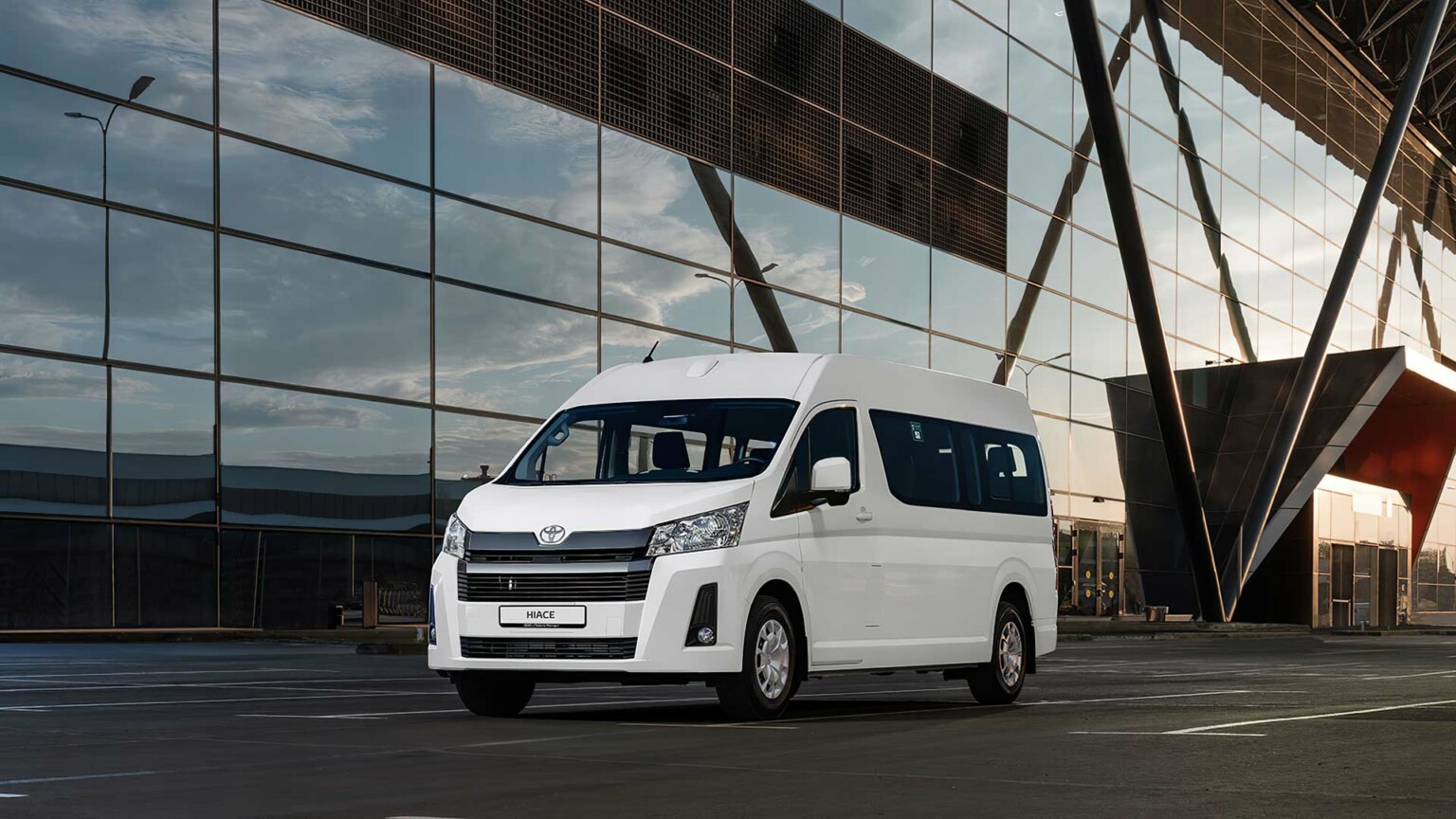 Тойота hiace 2021 фото