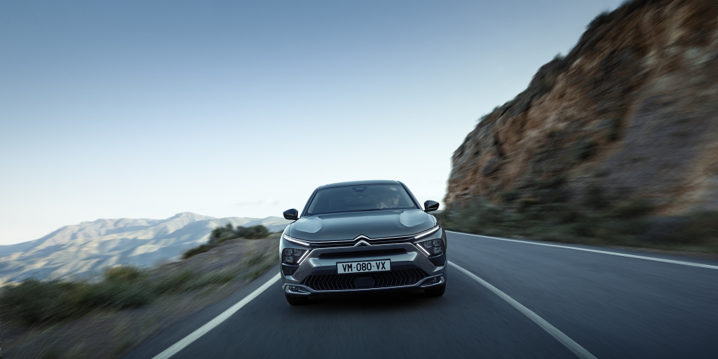 Oficialno Predstavlen Novyj Citroen C5 X 2021