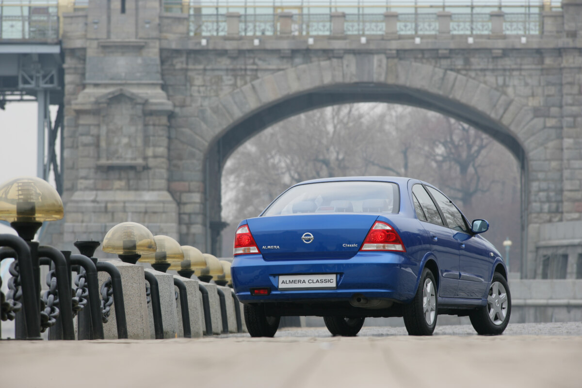 18-летний Nissan по цене новой Lada Granta: на продажу выставлен Almera Classic за 1 млн рублей