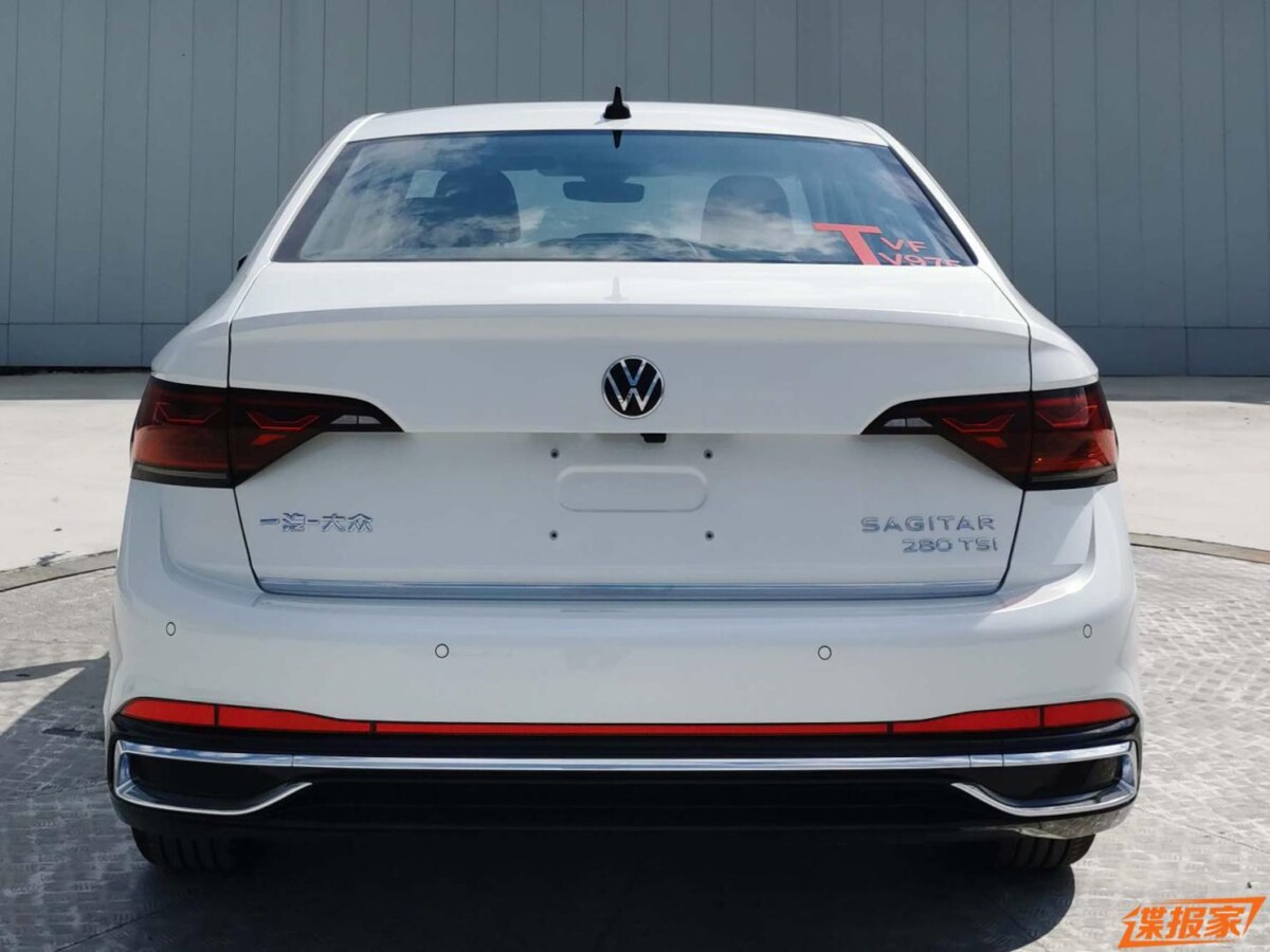 Volkswagen готується вивести на ринок нову версію Jetta