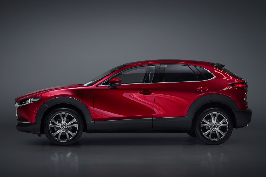 Mazda CX-30 дебютує з новим технологічним обладнанням 