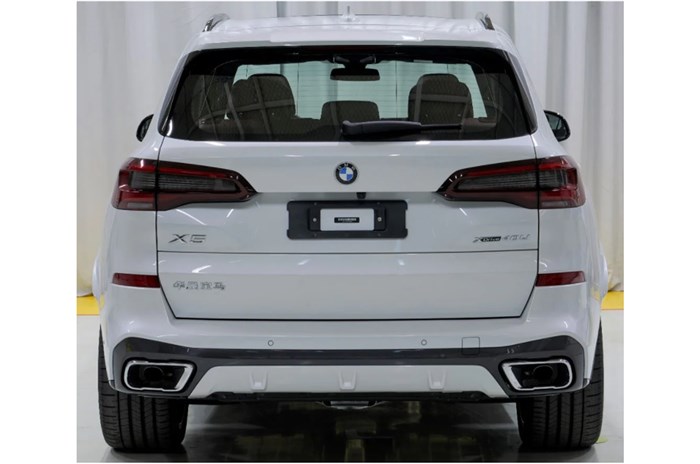 BMW планує випустити кросовер  X5 у подовженому кузові: перші подробиці про новинку