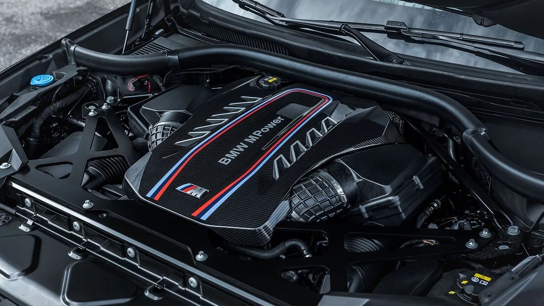 Кросовер BMW X5 став "злішим" та отримав 730-сильний мотор