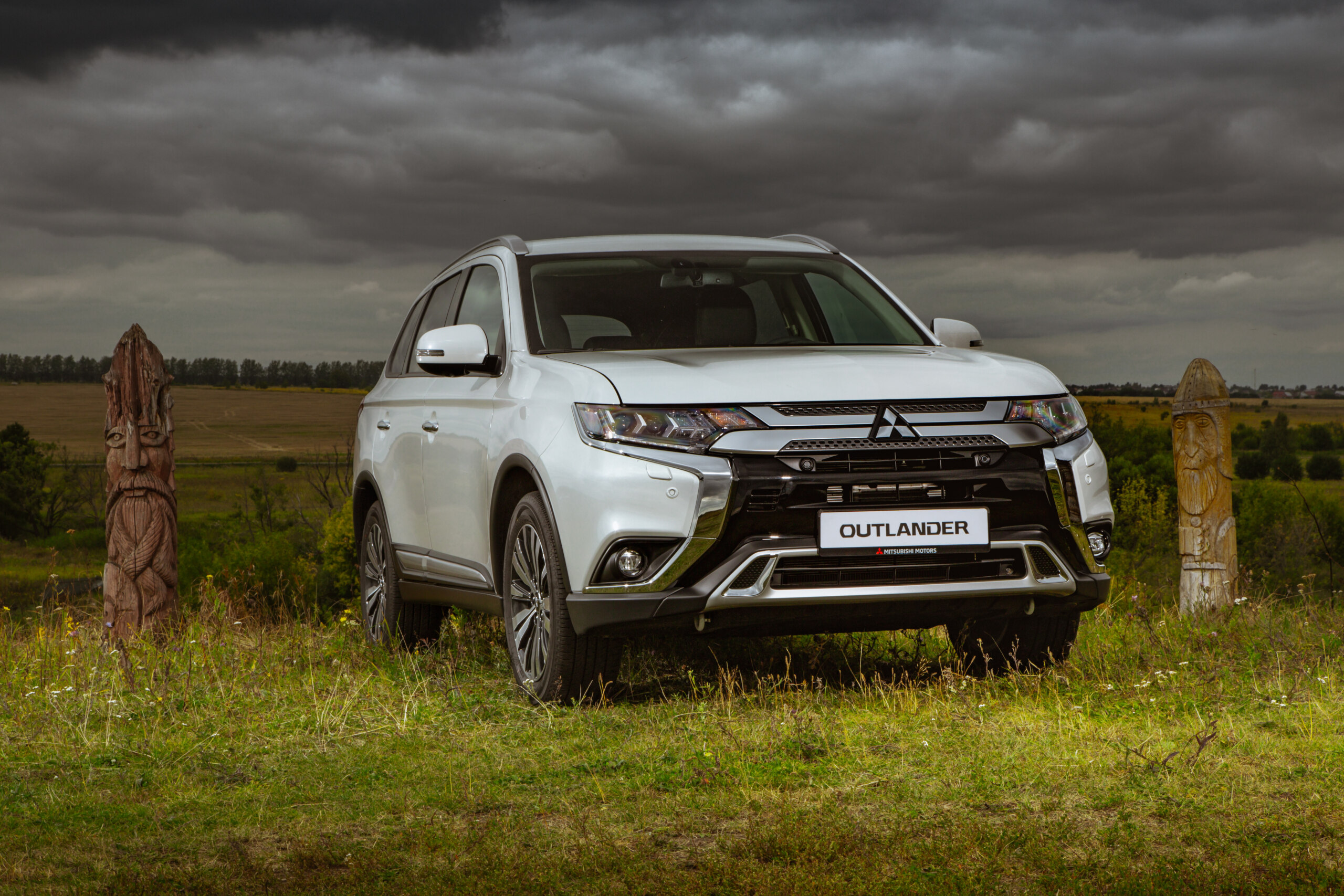 Новые Mitsubishi Outlander калужской сборки все еще остались в продаже: они предлагаются со скидками