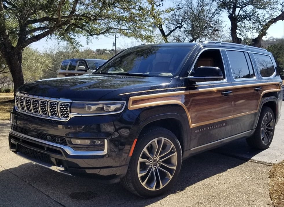 Jeep Wagoneer 2023