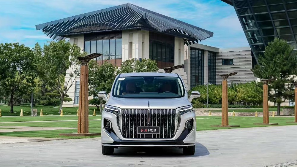 Hongqi HQ9 в России: каковы перспективы минивэна в нашей стране, рассказал эксперт