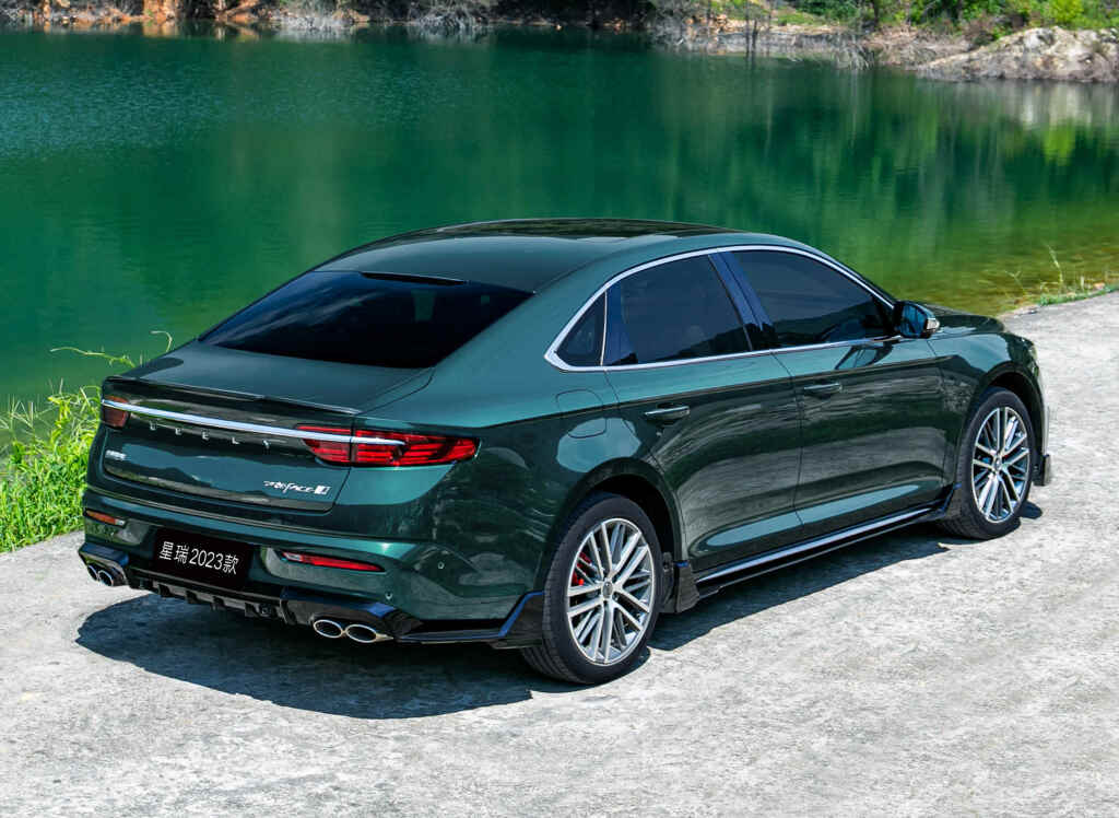 Geely седан 2023