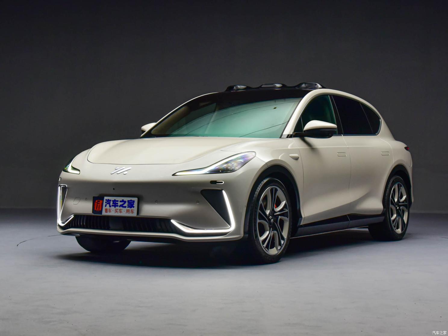 Im ls6 с гарантией в неокарс. 2022 SAIC Zhiji l7 ev. Zhiji l7 электромобиль. Im Motors (Zhiji) - l7. Zhiji кроссовер.