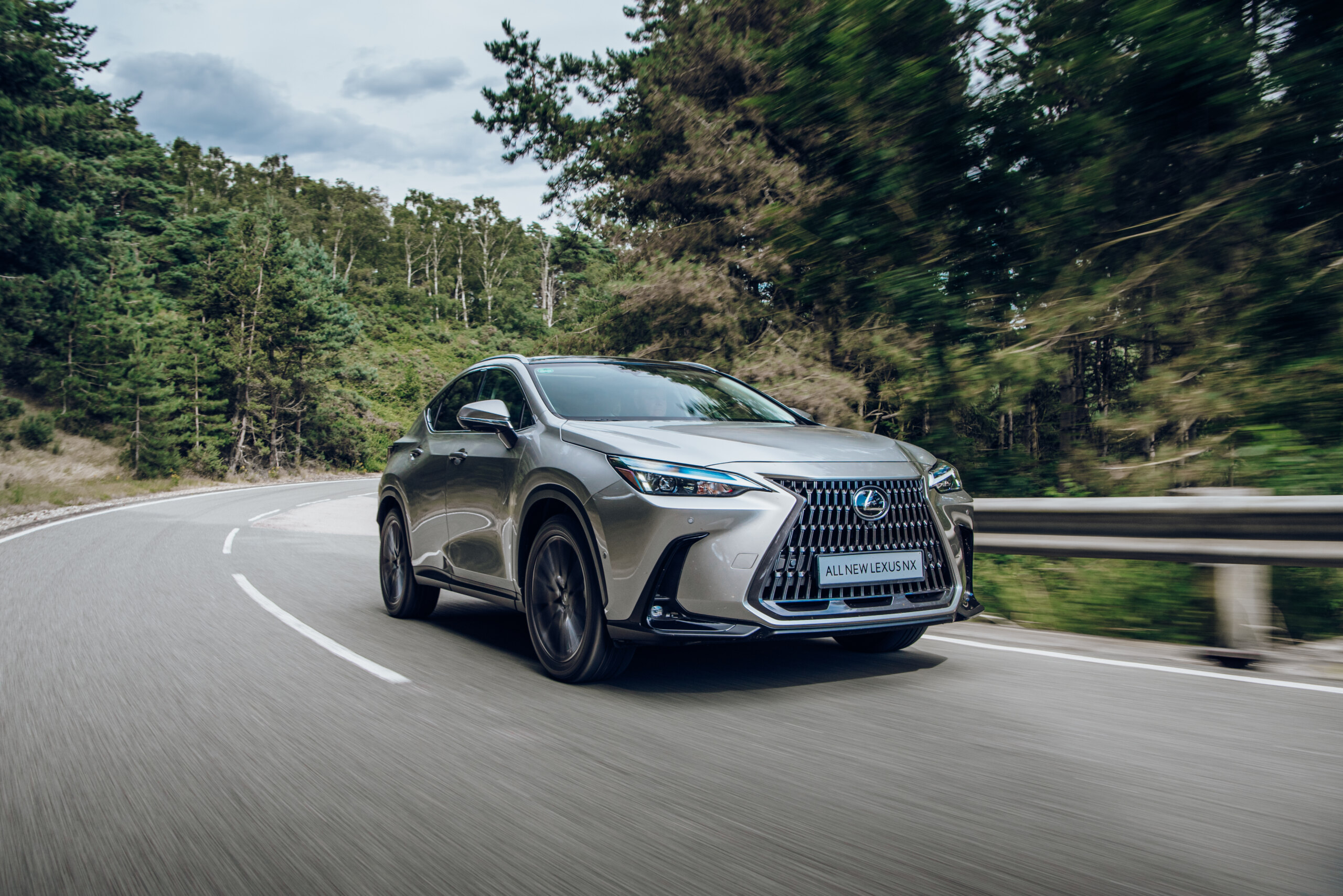 Lexus кроссовер NX