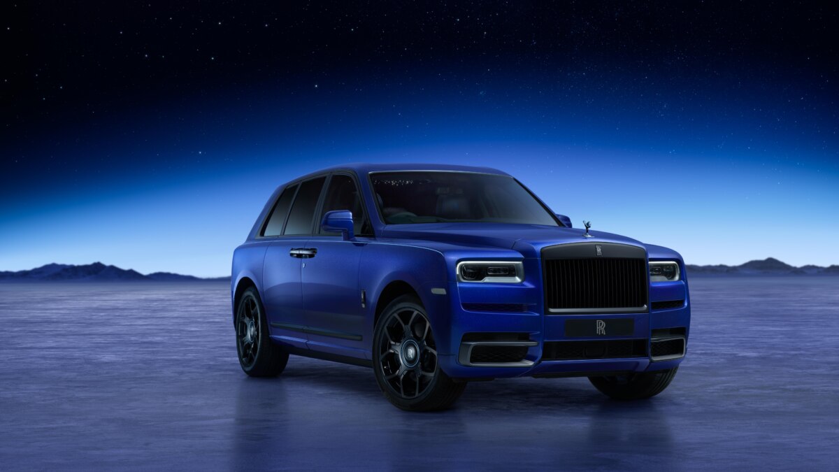 Дилеры привезли роскошный кроссовер Rolls-Royce Cullinan: за него просят 98 млн рублей