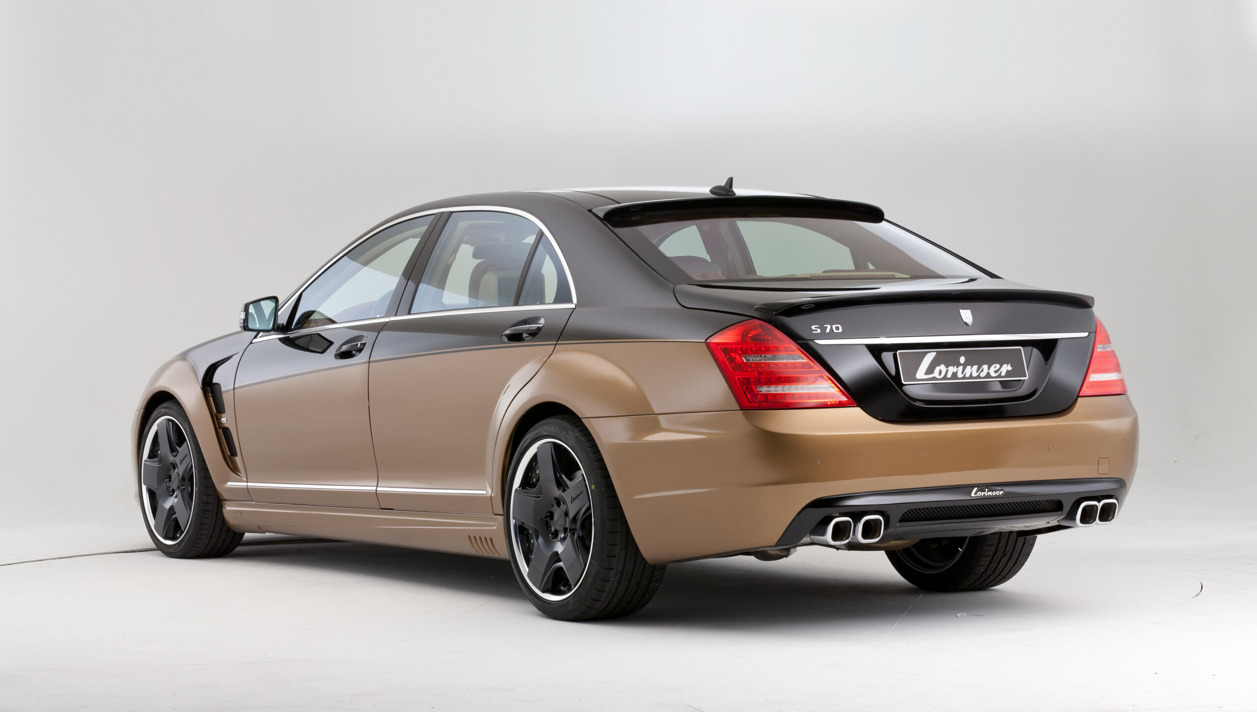 Mercedes Carlsson 600