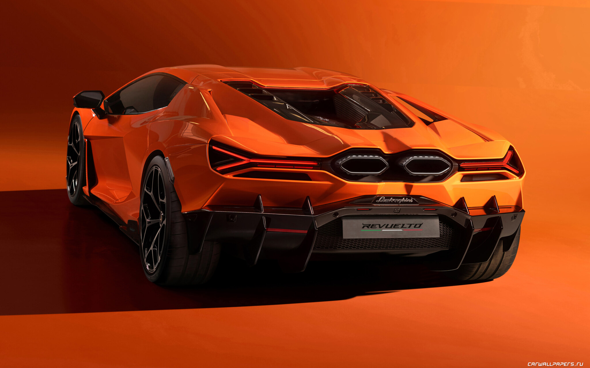 Lamborghini revuelto 2024. Ламборджини 2023. Ламборджини 2024. Ламборджини revuelto. Новая Lamborghini revuelto.