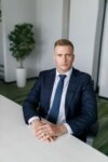 Владимир Новиков