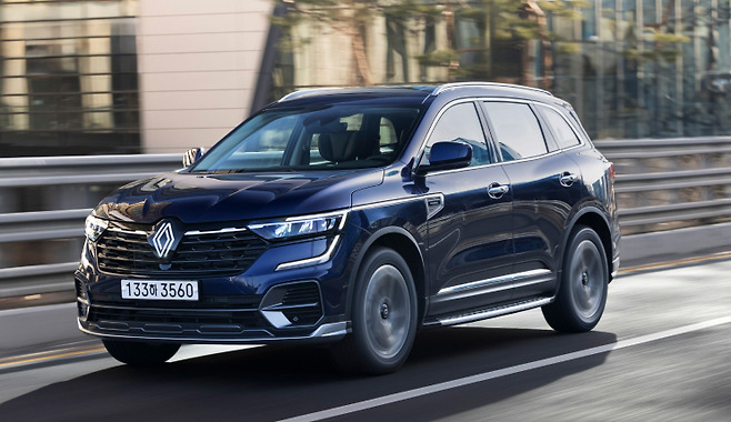 Кроссовер Renault с «неубиваемым» мотором дешевле Geely Atlas: Koleos можно купить за 3,5 млн