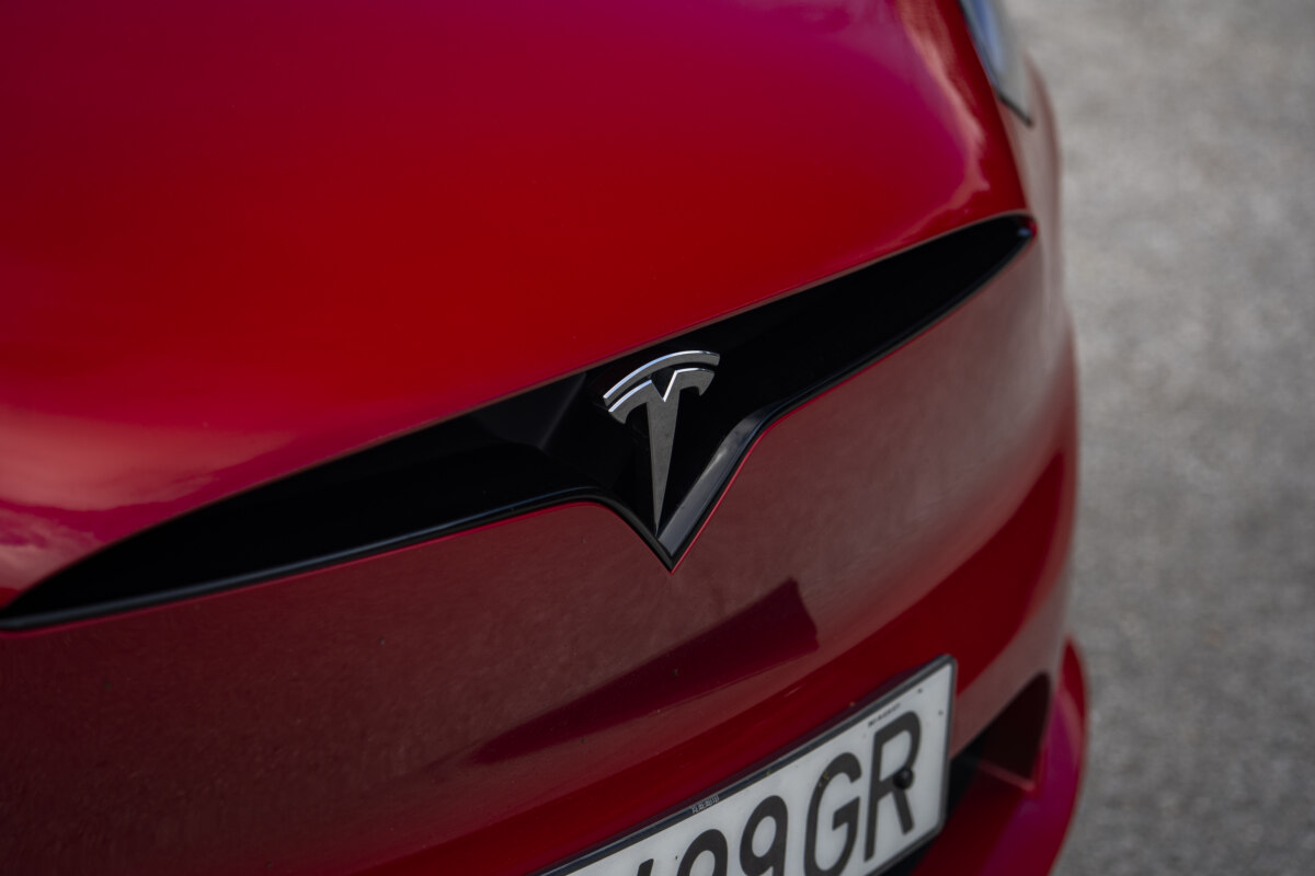 Tesla продает больше авто, чем Ford и General Motors вместе взятые — опубликован отчет за 2024 год