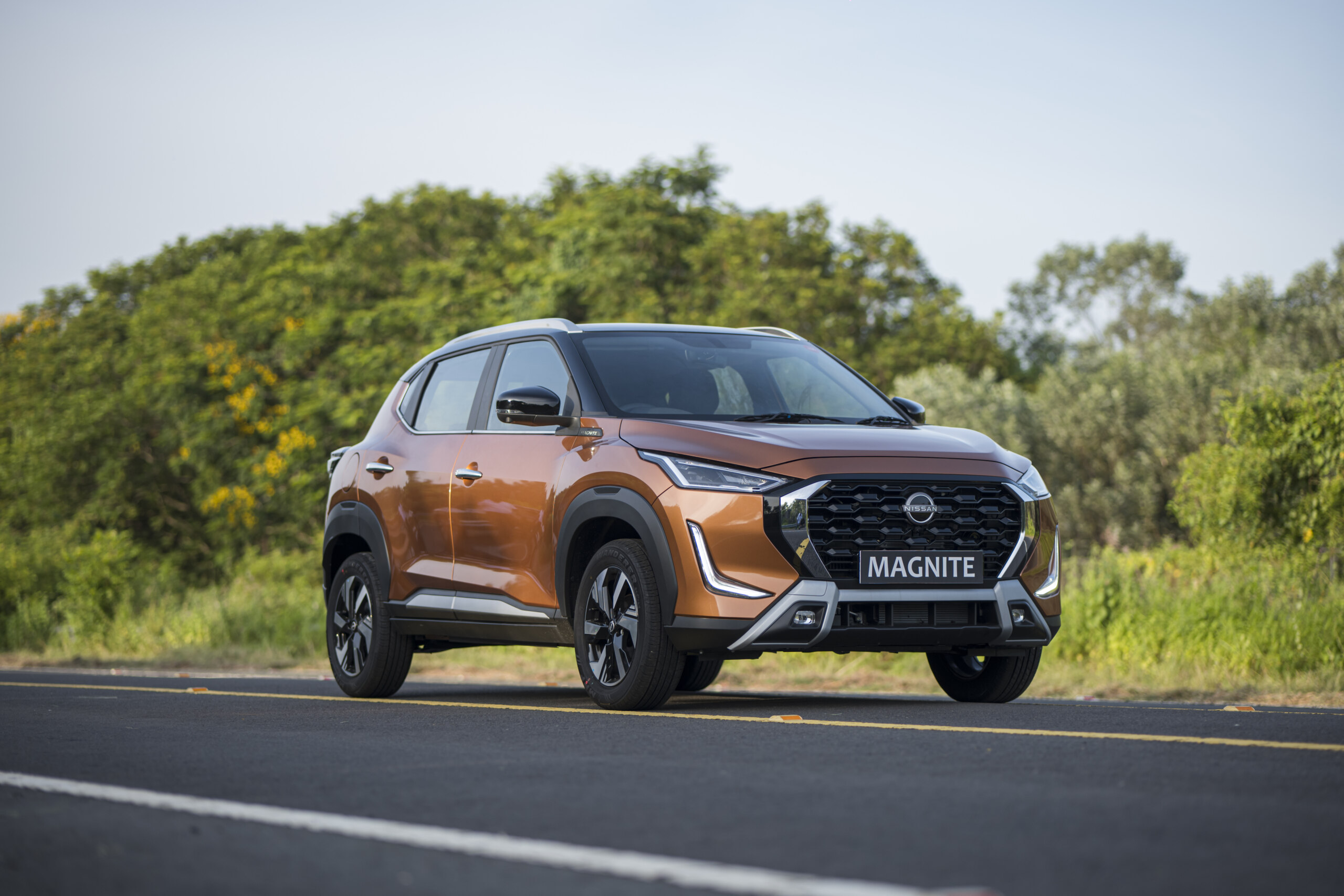 Nissan Magnite немного подорожал, но все равно остался очень дешевым: теперь за кросс просят 691 000 рублей