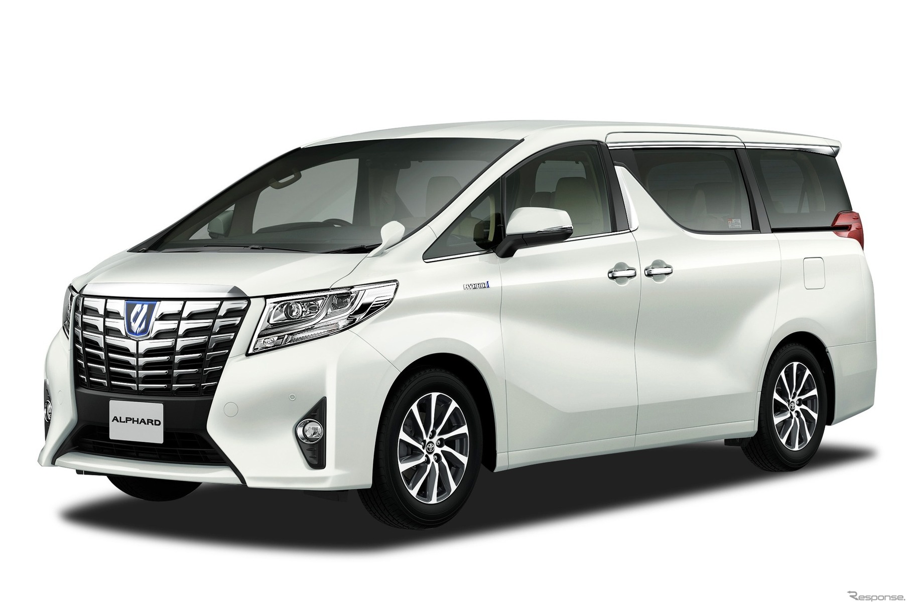 Toyota отзывает более 434 тысяч минивэнов Alphard из-за проблем с генераторами и молдингами