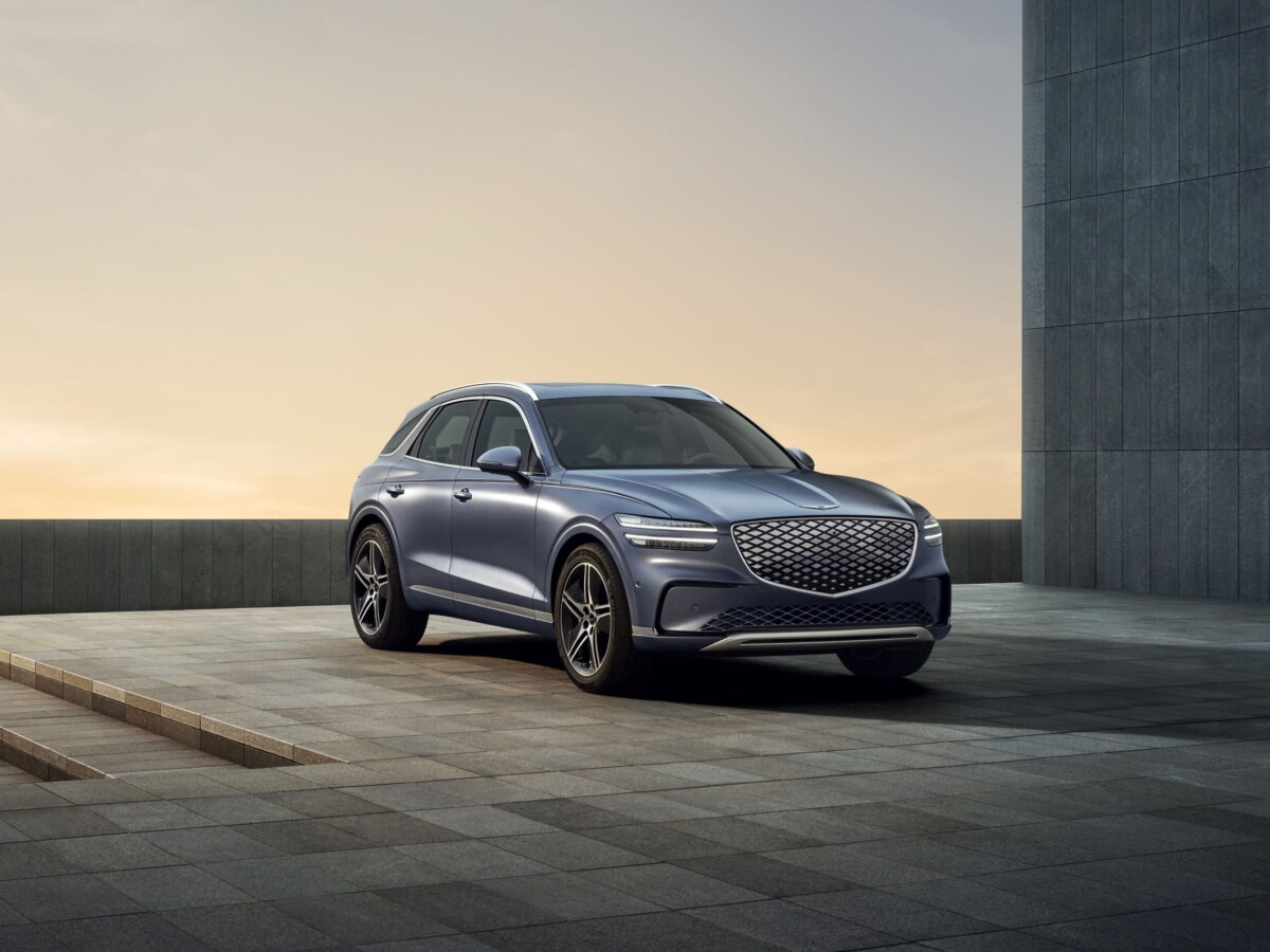 Кроссовер Genesis GV70 выйдет с совершенно новым агрегатом: он будет, как у китайских авто