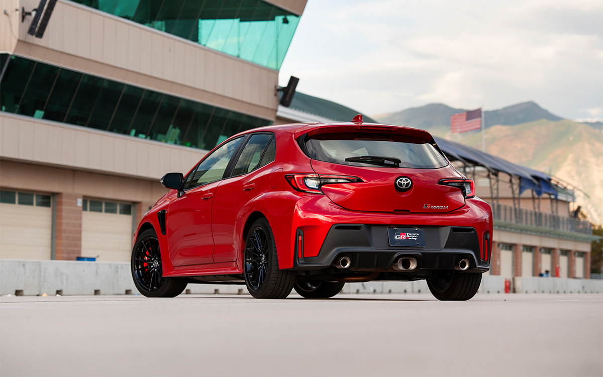 Toyota GR Corolla стал доступен на рынке России: цены начинаются от 5,8 млн рублей