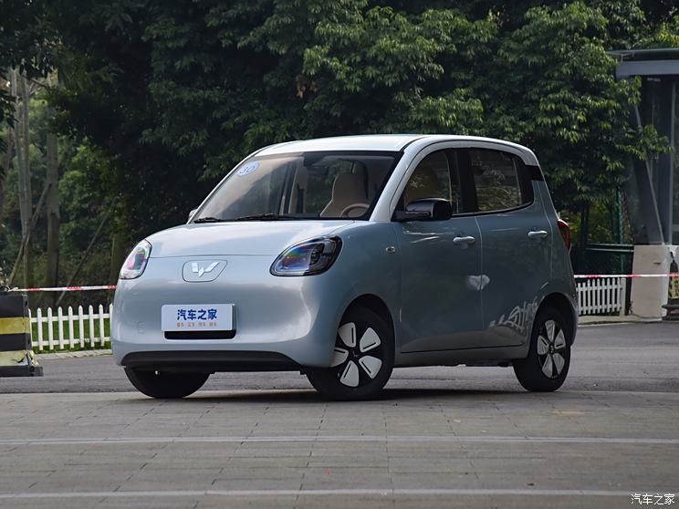 Wuling выводит на рынок новый электромобиль Hongguang Mini EV: продажи стартуют 22 февраля