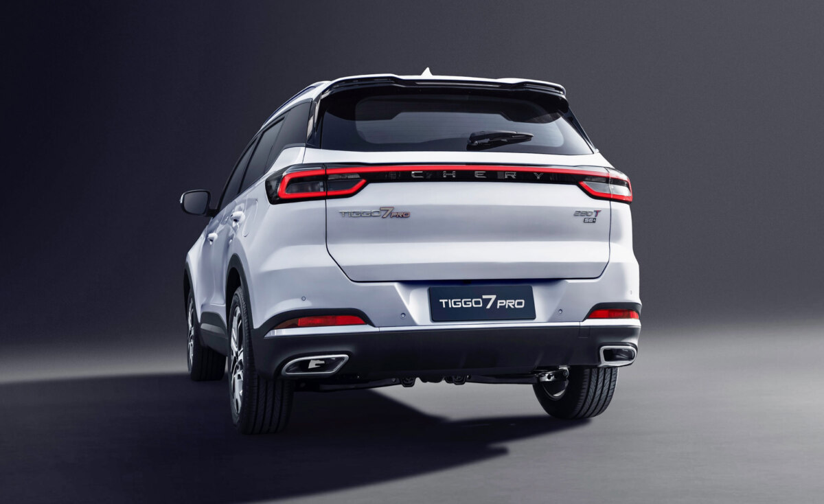 Chery обновила кроссовер Tiggo 7 Pro, сделав его дешевле на 685 тысяч рублей: теперь он стоит от 2,9 млн рублей