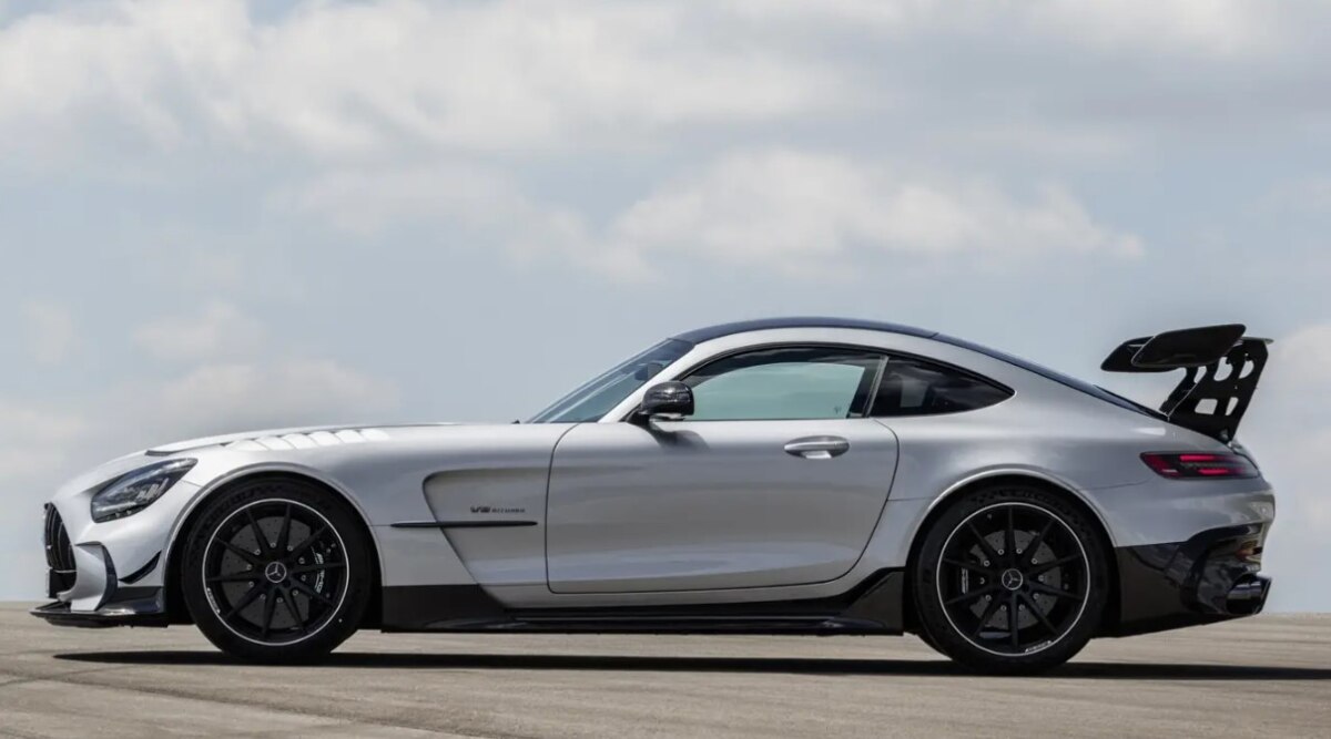 Пятилетний Mercedes предложен за 51,8 млн рублей: на продажу выставлен AMG GT Black Series