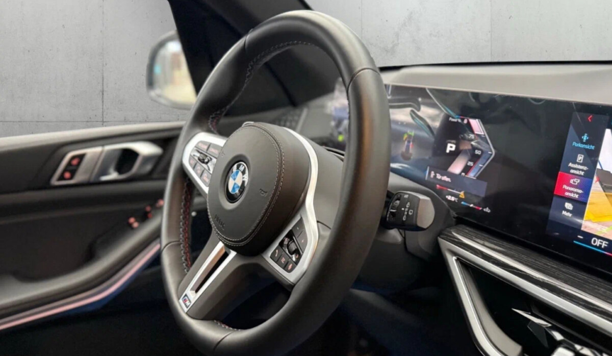 На продажу выставлен бронированный BMW X5: это самая дорогая модель баварского бренда в РФ