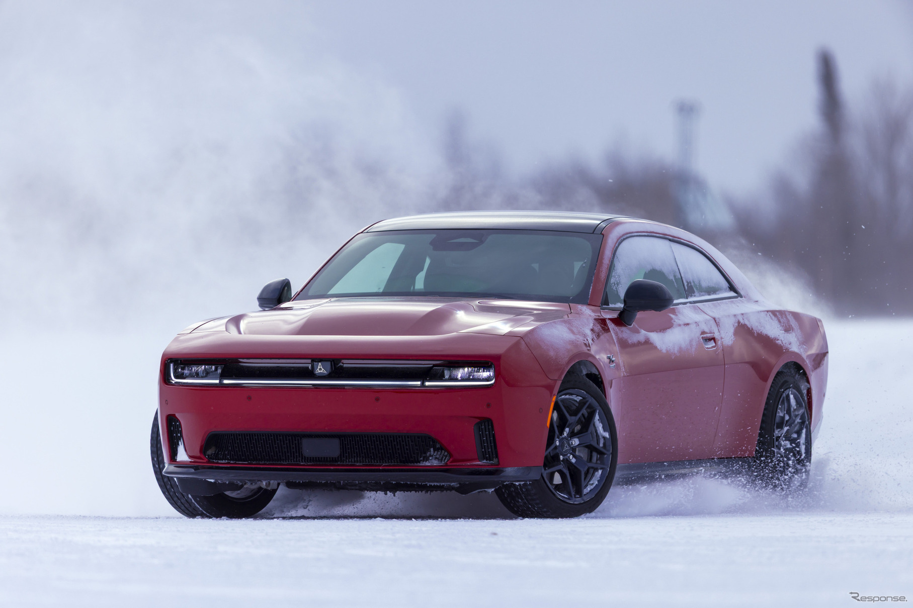 Новый Dodge Charger Daytona — это первый в мире полноприводный маслкар, способный работать даже зимой