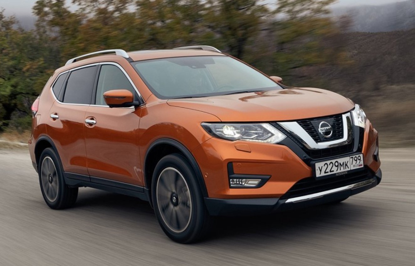 В продаже появился Nissan X-Trail питерской сборки: кросс с пробегом менее 10 тысяч км за 3 млн