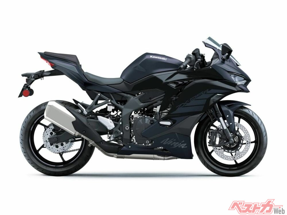 Новый Kawasaki ZX-25R SE 2025: байк в новом цвете предложат за 566 тысяч