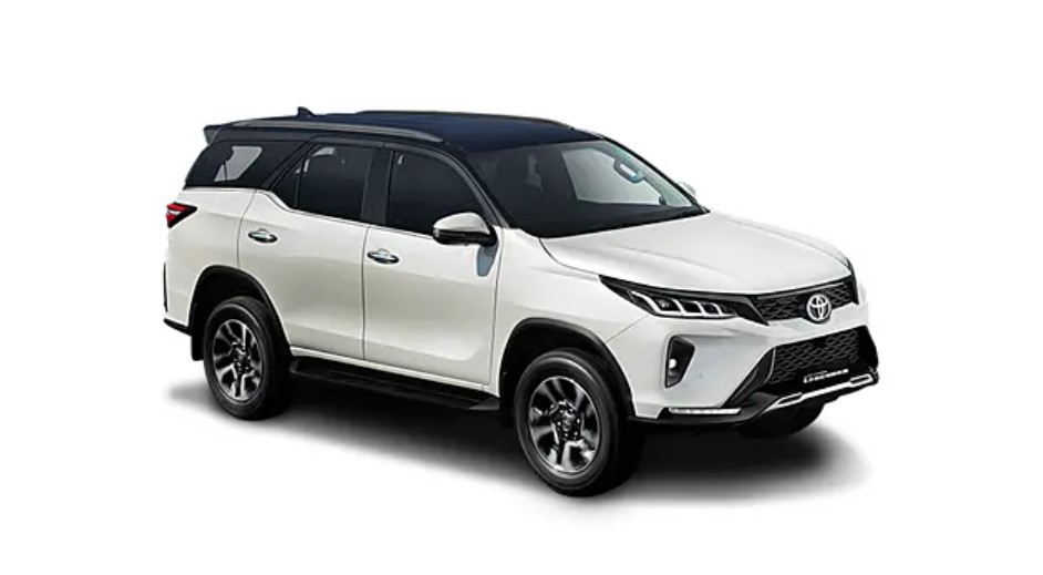 Toyota представила новую версию внедорожника Fortune: модификация Legend 4X4 доступна за 4,63 млн