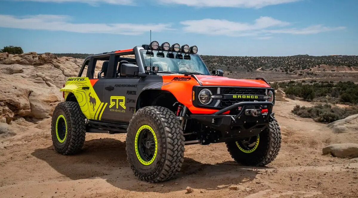 Ford Bronco получил внедорожный обвес и более мощный двигатель: вышла версия от RTR Vehicles