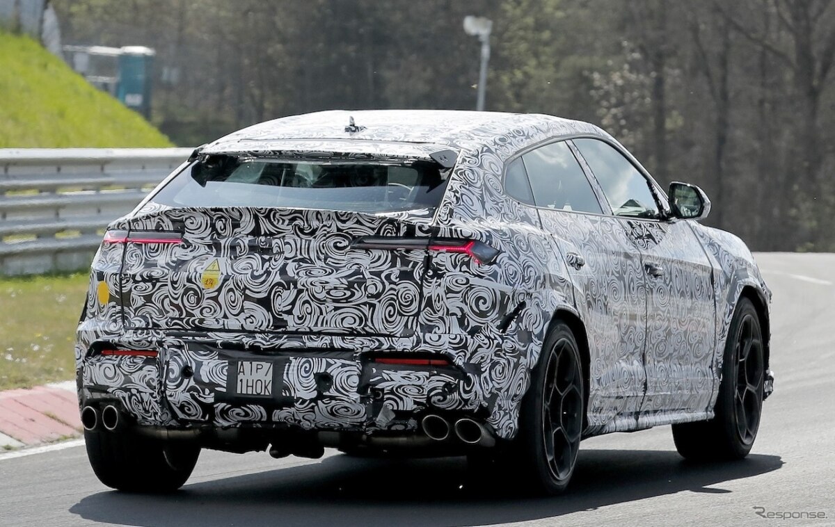 Обновленный Lamborghini Urus показался на тестах в Германии: опубликованы первые шпионские фото