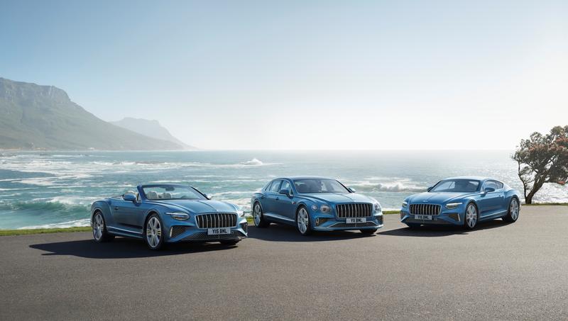 Bentley Flying Spur и Continental GT анонсированы в версии Azure: их покажут на автосалоне в Шанхае
