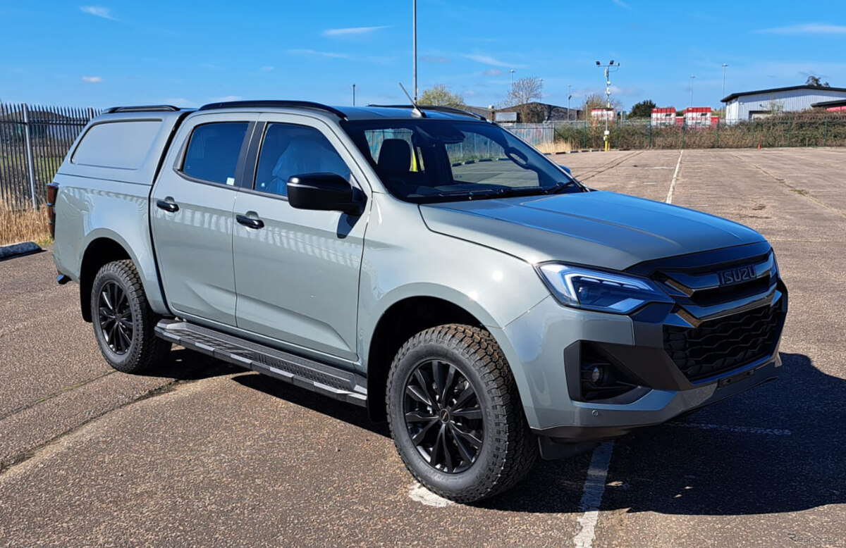 Представлен Isuzu D-Max в новой версии Huntsman для сельской местности: «живые» фотографии
