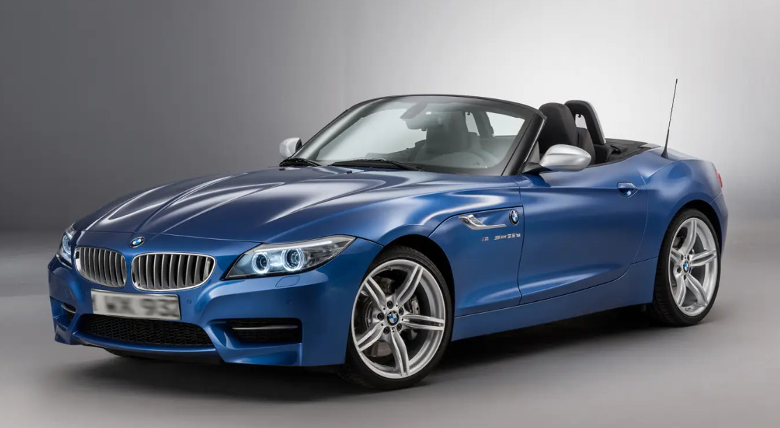 В Краснодаре продают 13-летний кабриолет BMW Z4 с пробегом 3800 км: за него просят 4,39 млн