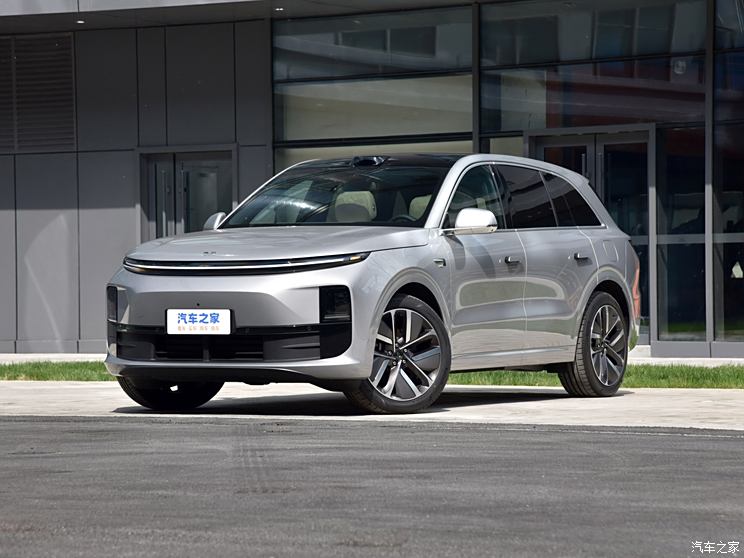 Стартовали продажи нового кроссовера BYD Sealion 07: цены, комплектации и характеристики