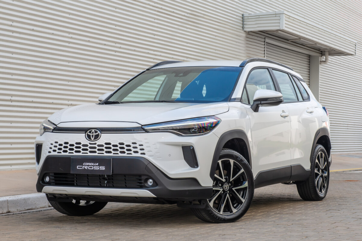 Обновленная Toyota Corolla Cross появится в продаже уже 23 мая: цены и все изменения