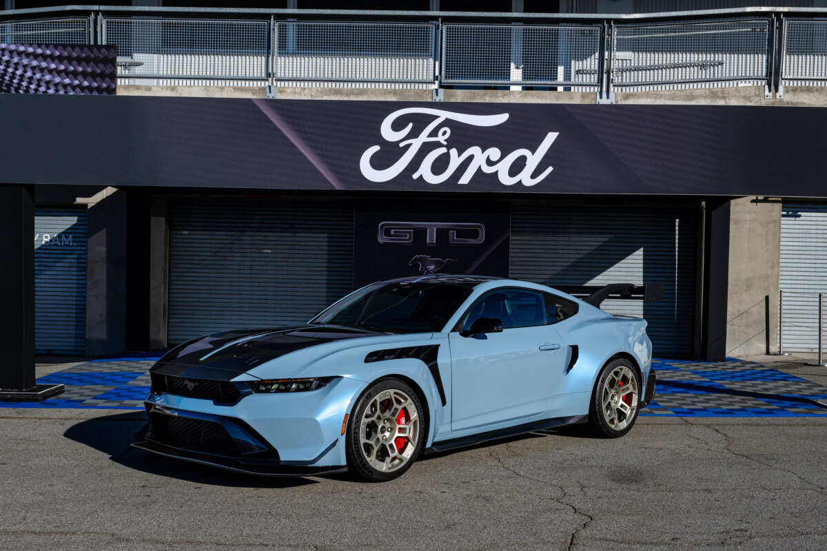 Mustang GTD побивает рекорд Нюрбургринга: Ford вырывает победу у Porsche, но не корону