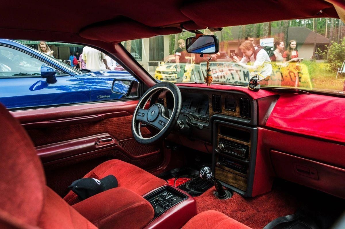 В Новосибирске продают «младшего брата» Ford Mustang: Mercury Cougar оценили в 260 тысяч рублей