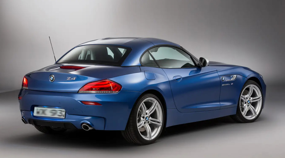 В Краснодаре продают 13-летний кабриолет BMW Z4 с пробегом 3800 км: за него просят 4,39 млн