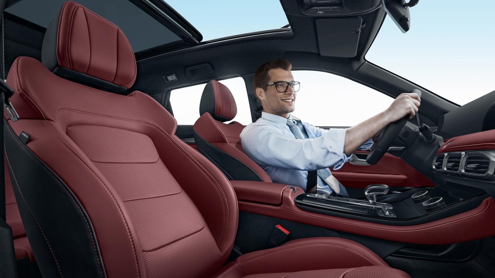 Кроссовер Jetour X70 Plus теперь собирают в Казахстане — производство стало серьезнее, есть сварка и покраска
